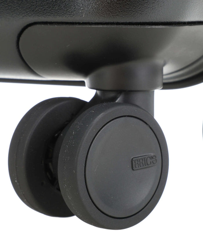 brics_baq08354_black