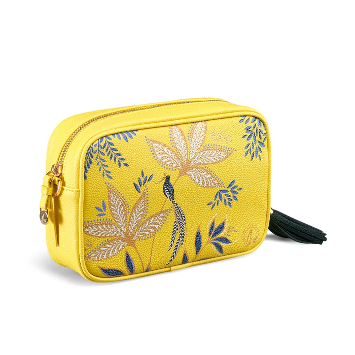 Saramiller_SMB2001-024_botanicyellow
