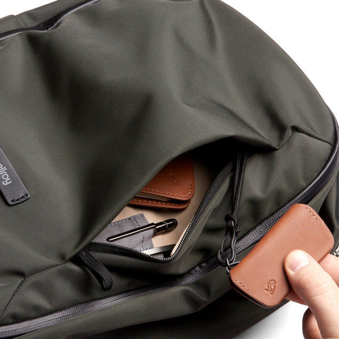 bellroy_BTWB-OLI-215_olive